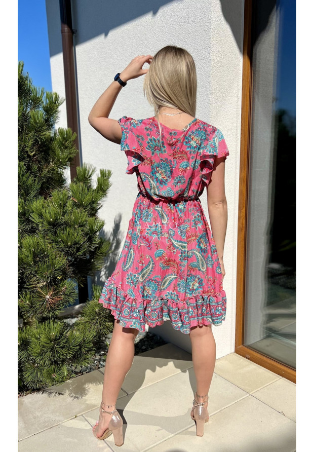 Krótka sukienka na lato