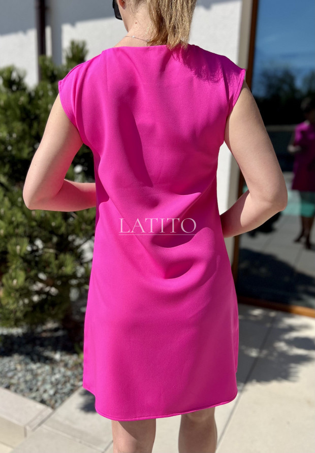 Elegancka sukienka z różą