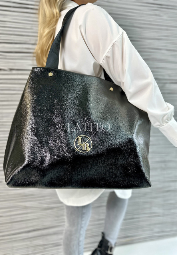 Duża torebka z imitacji...