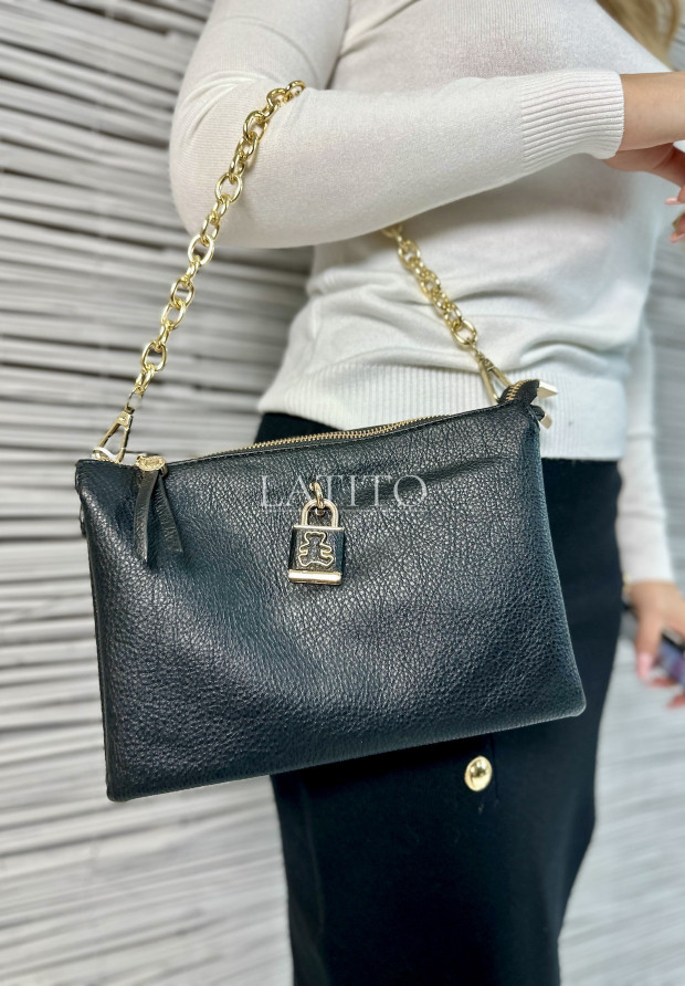 Mała torebka z imitacji...