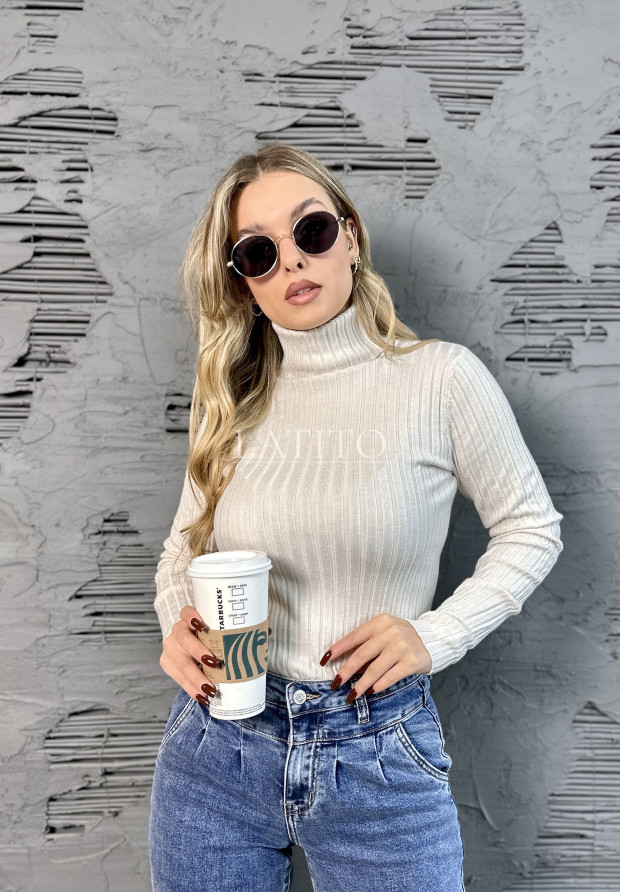 Prążkowany sweter z golfem Vella Beige