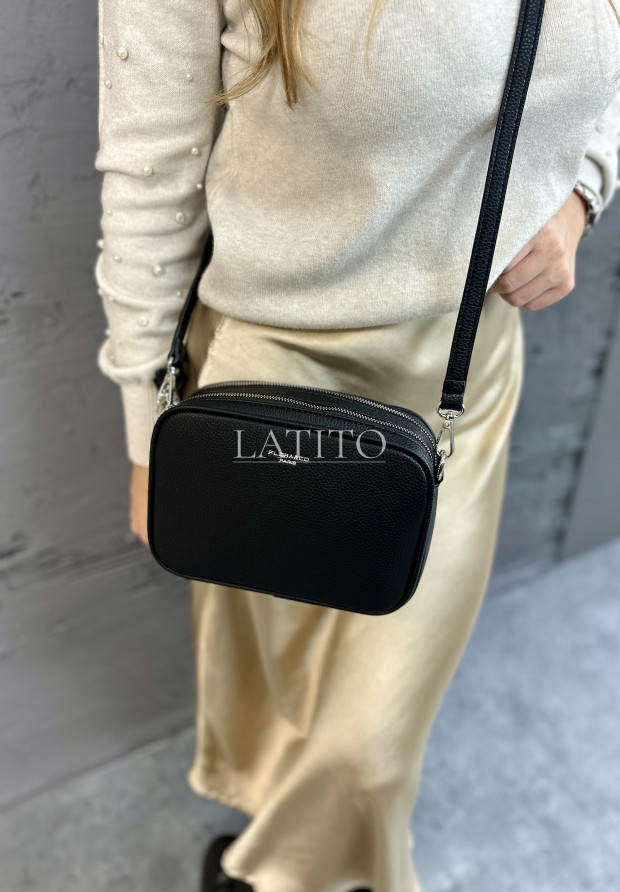 Torebka z długim paskiem