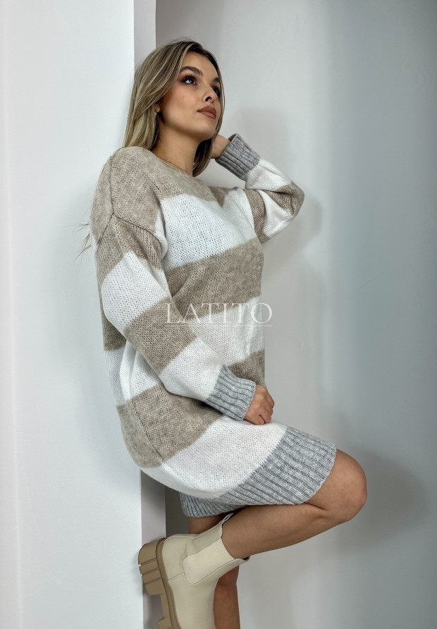 Sukienka dzianinowa w paski