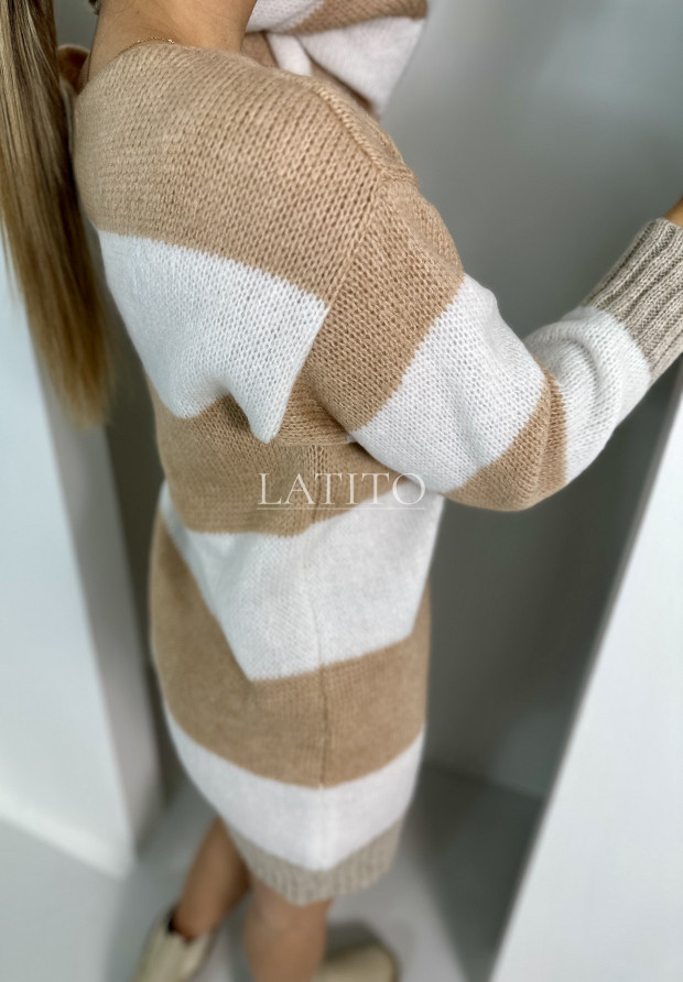 Sukienka dzianinowa w paski