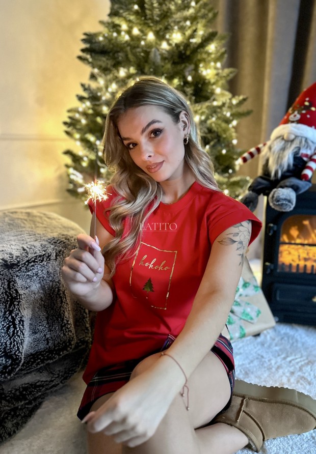 T-shirt ze świątecznym nadrukiem Christmas Tree Red