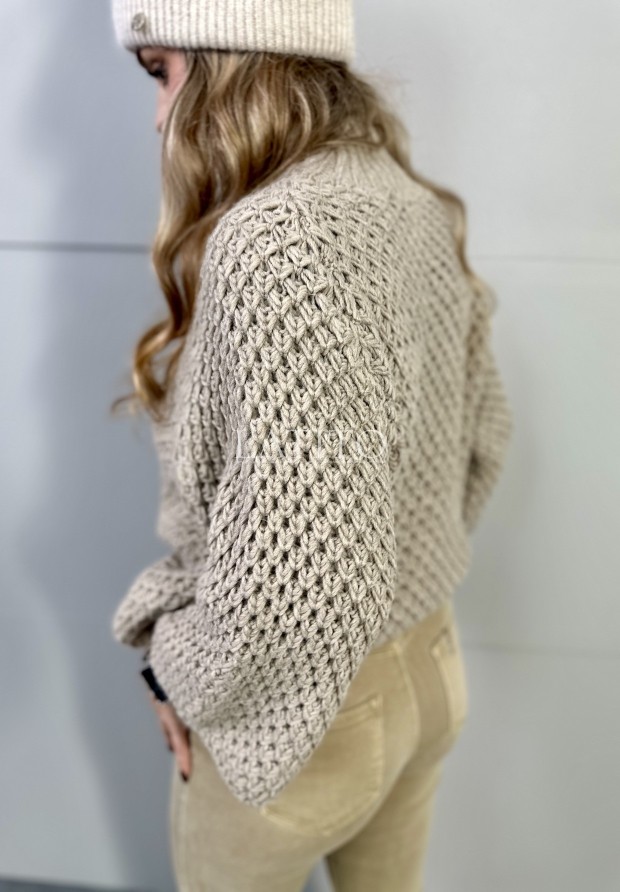 Oversizowy sweter damski