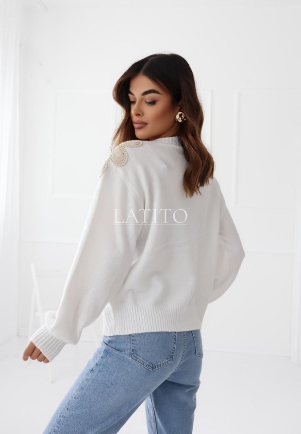 Biały sweter