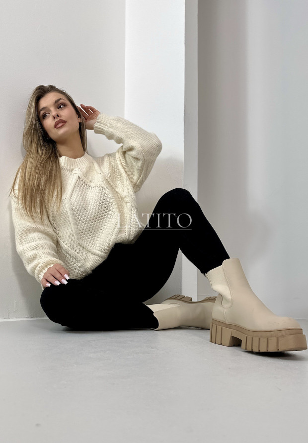 sweter z grubym splotem