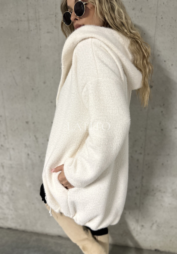 Asymetryczny kardigan