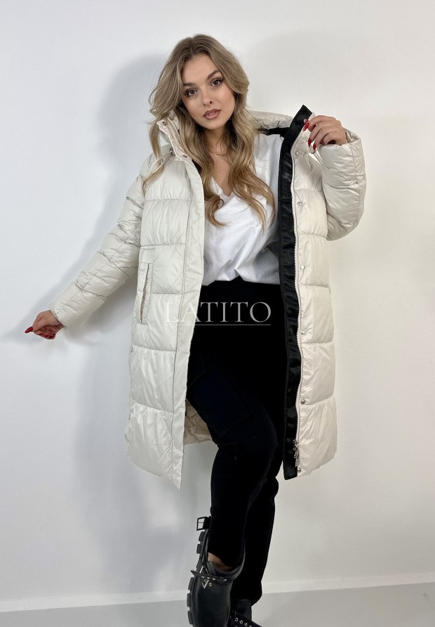 Długa pikowana kurtka z kapturem Winter Month Ecru