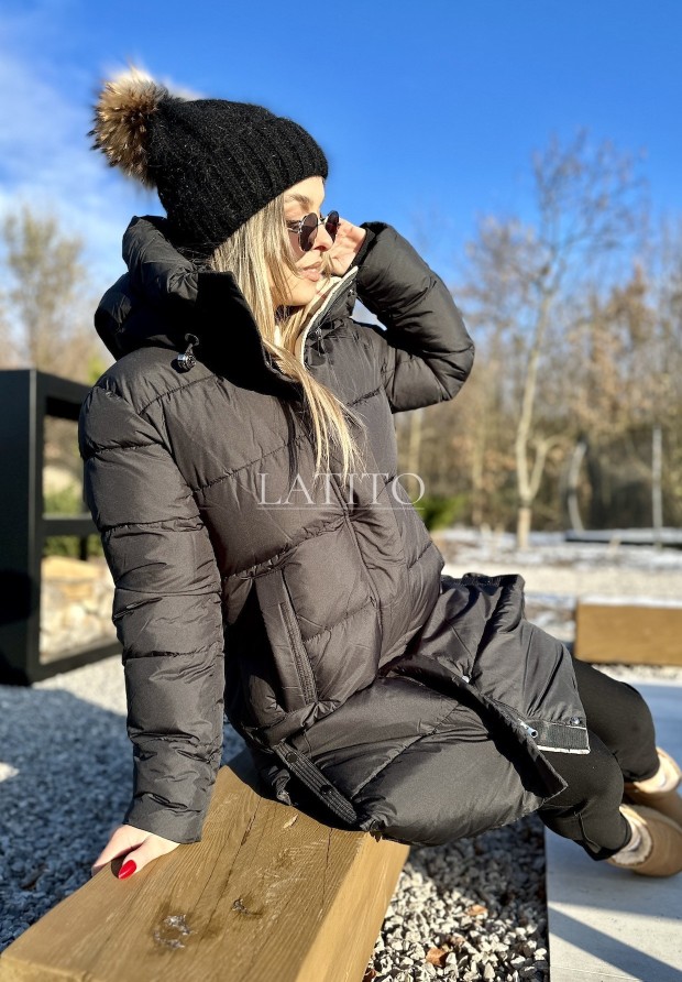 Długa pikowana kurtka