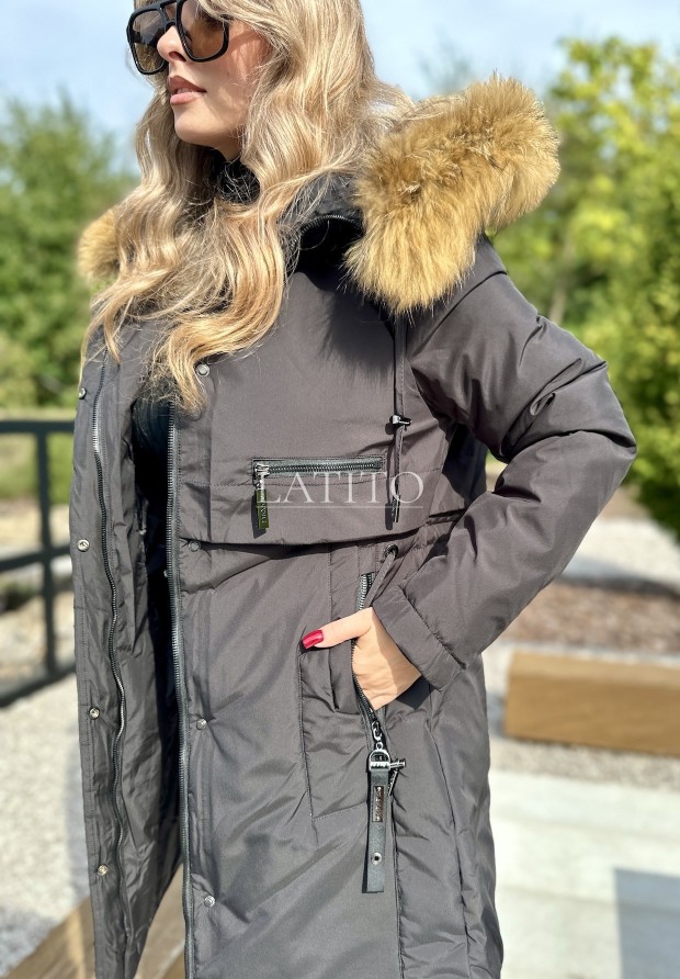 Czarna kurtka damska