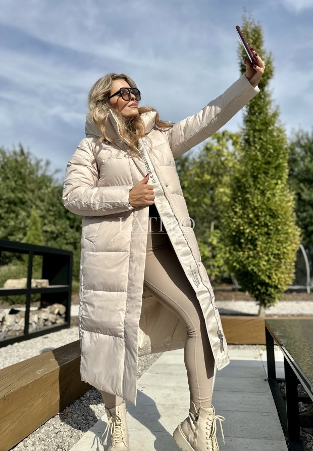 Długa pikowana kurtka