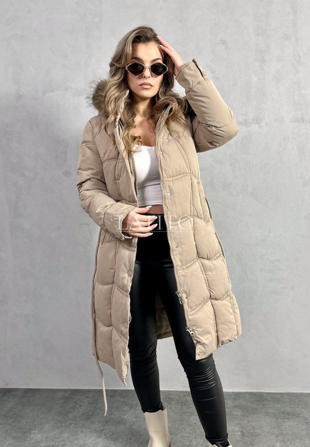 Pikowana kurtka z kapturem